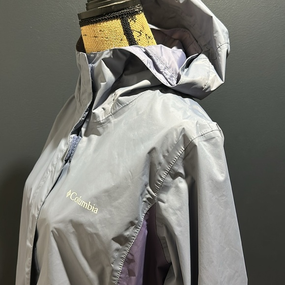 Columbia Womens Large Arcadia Rain Jacket - Picture 3 of 9